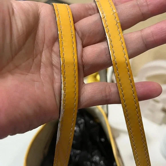 Gucci Small Canvas Tote - Picture 6 of 16